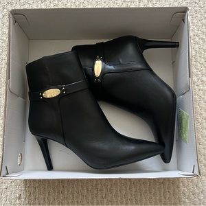 Brand New Michael Michael Kors Black Leather Finley Flex Mid Bootie Sz 7.5M